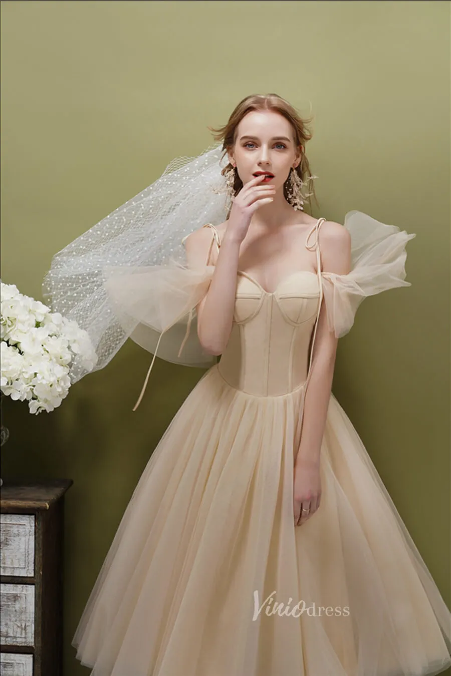 A-line Tulle Tea Length Prom Dresses Champagne FD2514