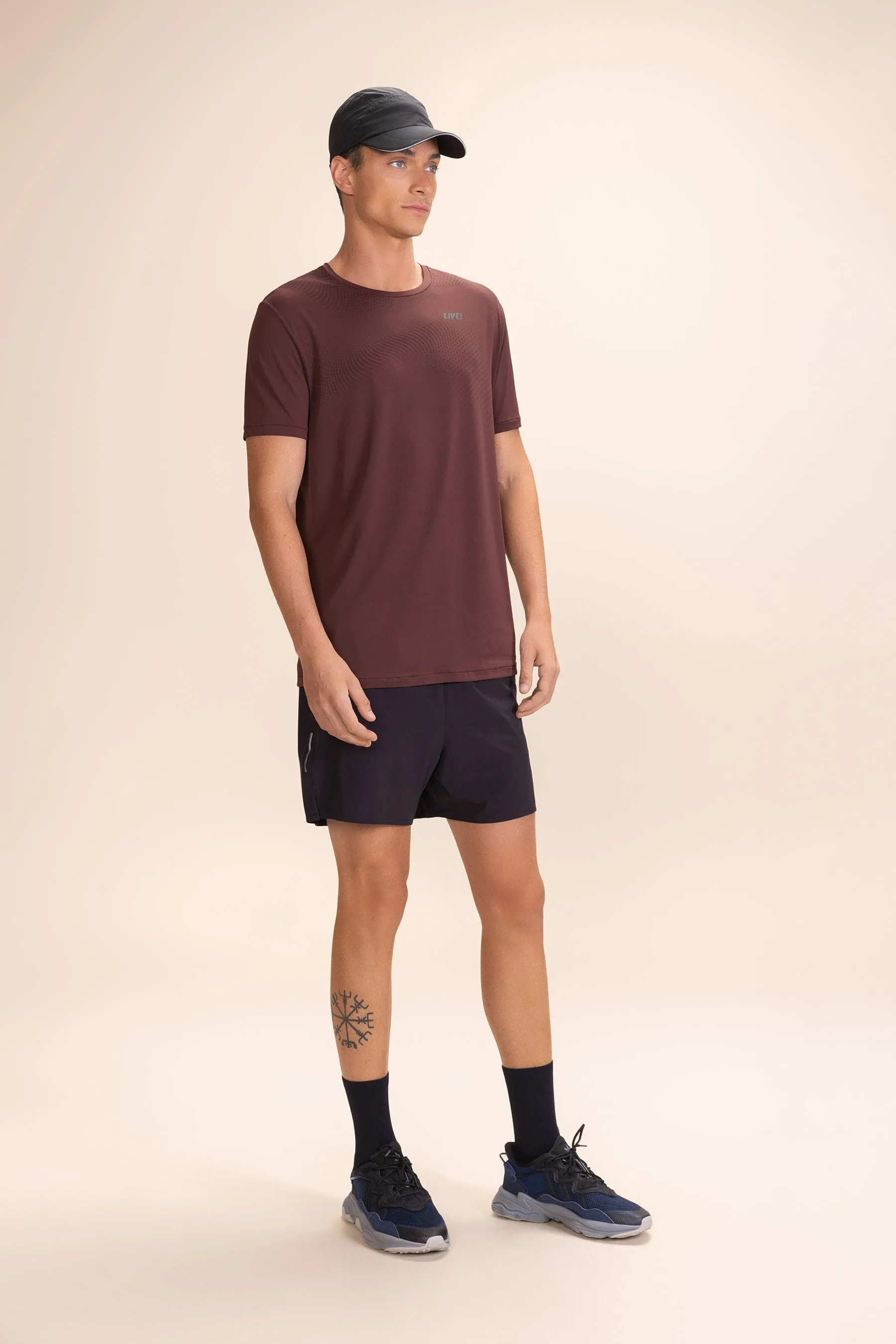 Comfy Outline Men's T-shirt